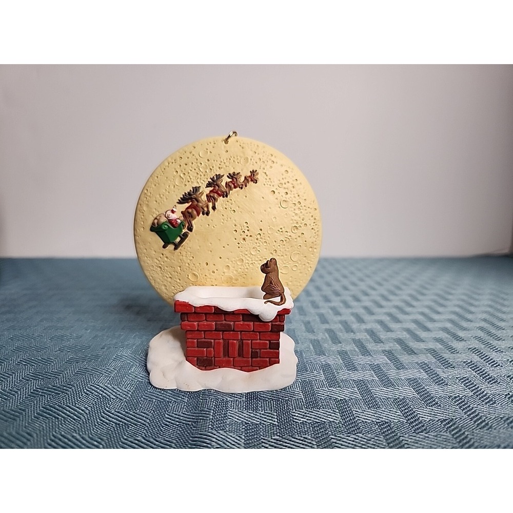 Hallmark Keepsake Ornament 1997 Happy Christmas to All Collector Club Williams - Picture 4 of 7